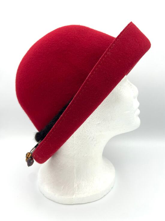Liz Claiborne Accessories - Vintage Liz Claiborne Red Wool Cloche Hat with Mink Fur Trim and Beaded Accent